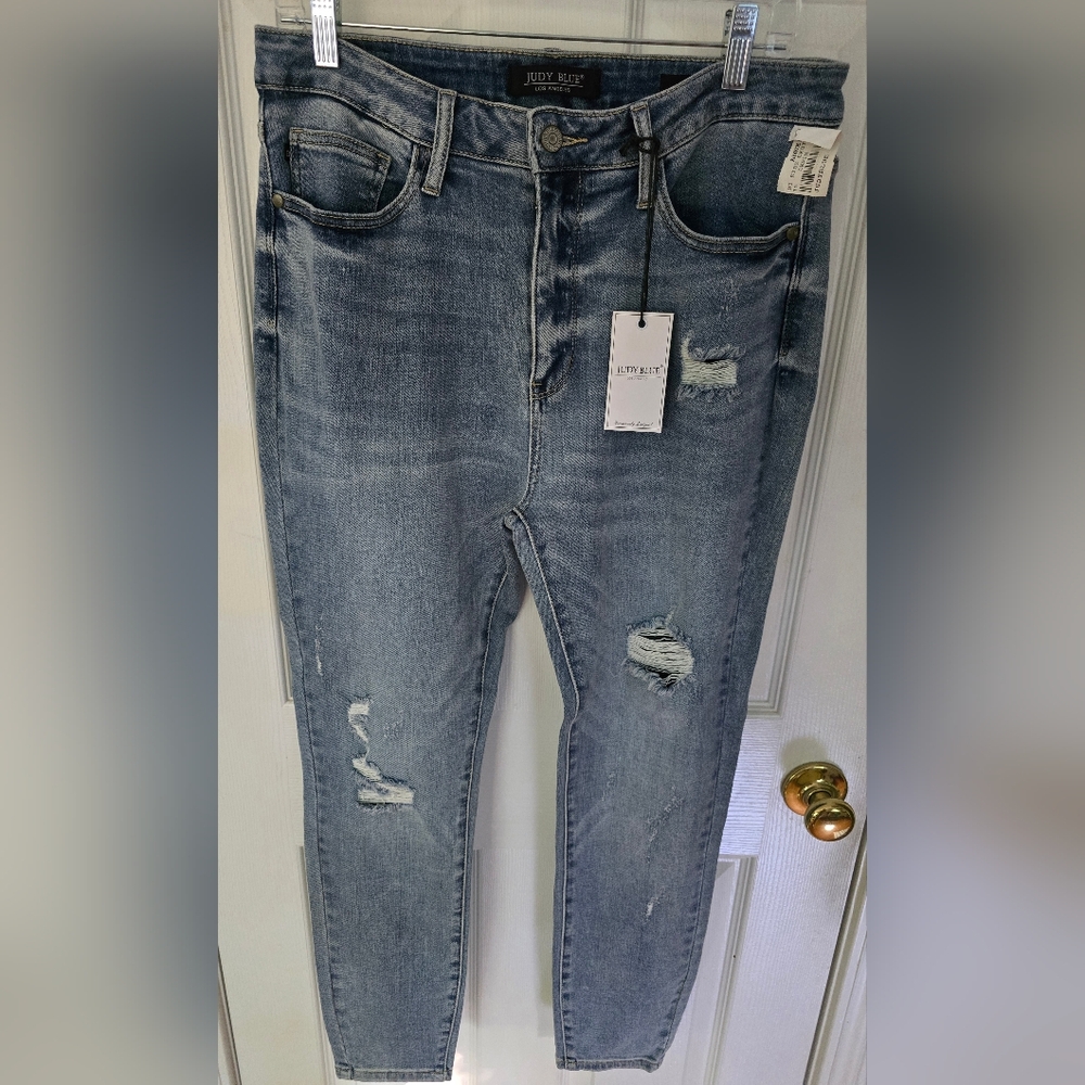 NWT- Judy Blue Skinny Blue Jeans with Distressed Details